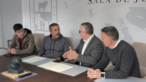 El Ayuntamiento de Los Palacios renueva los convenios anuales de colaboración para reforzar la guardería rural