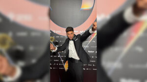 José Carlos Montoya recibe el Premio Iris al Personaje del Año gracias al cariño del público