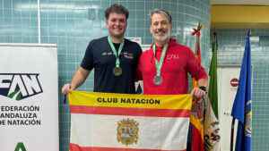 Un relevo de oro y récord de España para el Club Natación Utrera en el Campeonato de larga distancia Máster