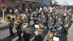 Los Muchachos de Consolación realizan su estación de penitencia del Lunes Santo