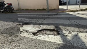El PSOE de Utrera reclama un plan urgente para reparar baches y mejorar el estado del viario público