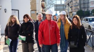 El delegado territorial de Vivienda, Francisco Juárez, visita las obras de San Carlos Borromeo en Utrera