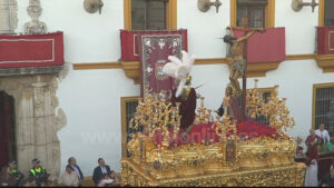El Cristo del Amor y la Virgen de las Veredas protagonizan una multitudinaria tarde de Martes Santo en Utrera