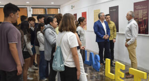 Los Palacios celebra el Día del Libro con una donación cultural histórica