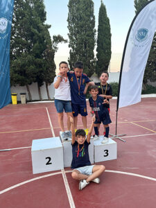 El Club de Esgrima de Utrera brilla en el Campeonato “José Manuel Egea” con pleno de medallas