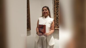 La utrerana Patricia Sánchez da a conocer su libro KRECE en un acto organizado en el “Hospitalito”