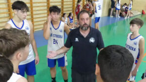 El baloncesto solidario reunió en Utrera a 16 equipos en una nueva edición de las 12 Horas