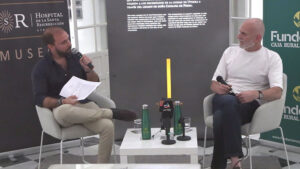 Alejandro Palomas presentó en Utrera su nueva obra: “Casa”, una reflexión sobre los vínculos familiares y la memoria