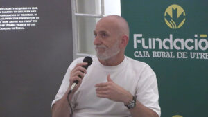 Alejandro Palomas presentó en Utrera su nueva obra: “Casa”, una reflexión sobre los vínculos familiares y la memoria