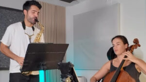 El saxofón de Manu Brazo y el violonchelo de Rosa Gavare se unen esta noche en “Danzas del mundo” dentro de las “Noches del Alcázar”
