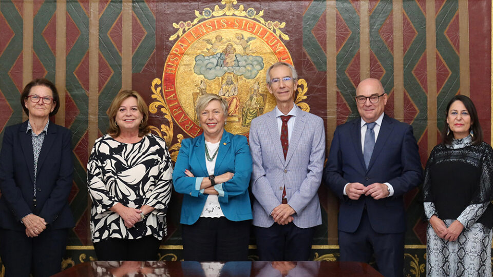 La Universidad de Sevilla y el Ayuntamiento firman un convenio para investigar el patrimonio histórico de Utrera