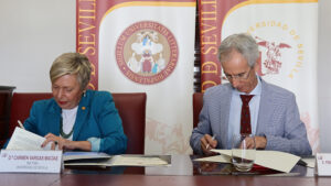 La Universidad de Sevilla y el Ayuntamiento firman un convenio para investigar el patrimonio histórico de Utrera