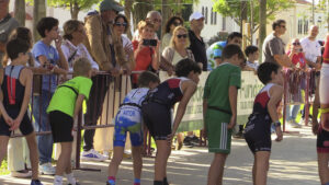 El III Duatlón de Menores y la III Carrera Popular Memorial Dionisio Delgado reúnen a cientos de deportistas en Utrera