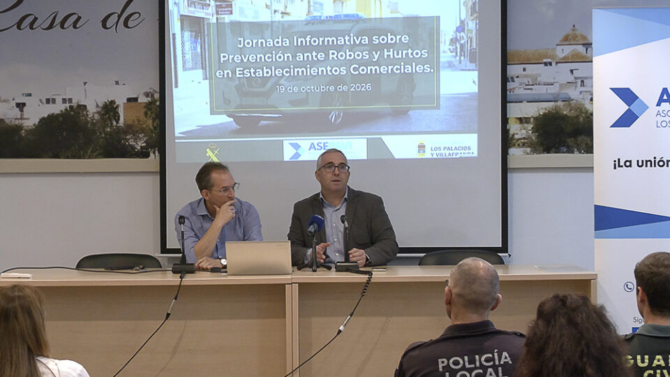 ASEPAVI y el Ayuntamiento ofrecen pautas para reforzar la seguridad de los establecimientos comerciales de Los Palacios y Villafranca