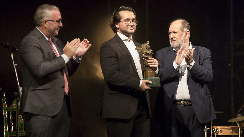 La Mistela abrió su 53.ª edición en Los Palacios y Villafranca con José Valencia y la entrega de la Venencia Flamenca a David de Arahal