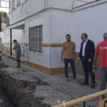 El Ayuntamiento de Los Palacios y Villafranca mejora la accesibilidad y renueva las infraestructuras urbanas de la calle Trueno de El Trobal