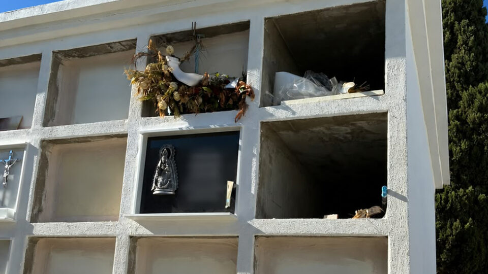 El PSOE denuncia la escasez de nichos en el cementerio de Utrera y critica la falta de previsión del gobierno municipal