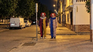 Se avistan personas disfrazadas de payasos recorriendo de noche las calles de Utrera y Los Palacios y Villafranca