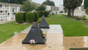 La delegada de Cementerio desmiente al PSOE de Utrera y garantiza la disponibilidad de nichos